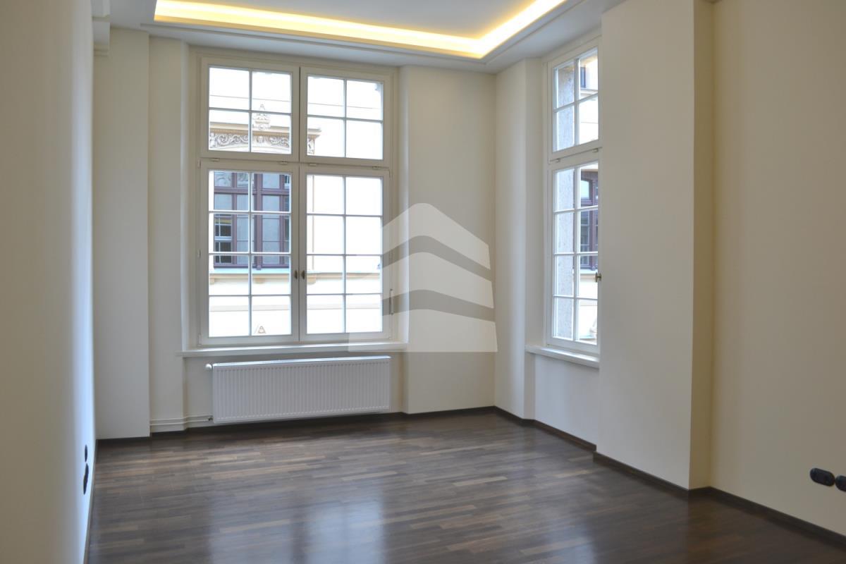 Büro3
